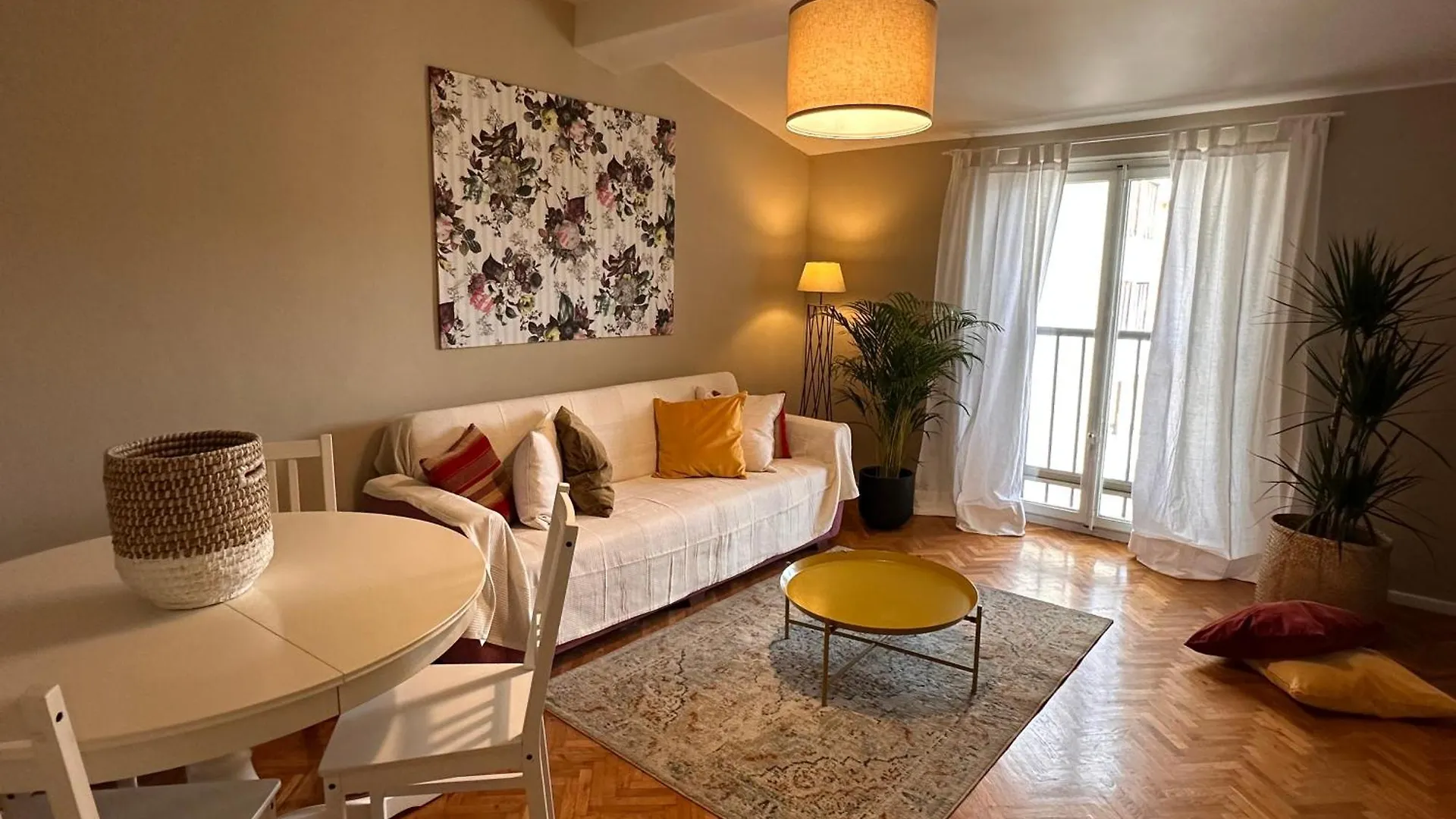 Hugo Apartment Florence 0*,  Italy